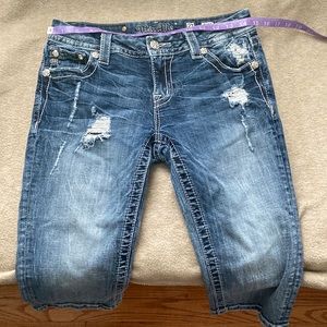 Miss Me mid rise easy crop jeans